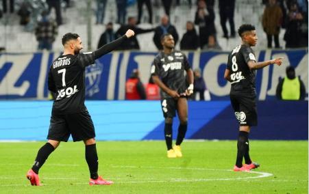  里尔补时阶段遭遇绝平憾失法甲领头羊之位